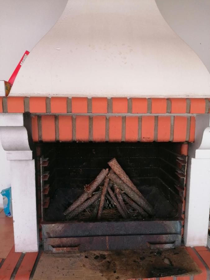Вилла Casinha Res Do Chao Na Nazare Com Quintal E Barbecue Экстерьер фото